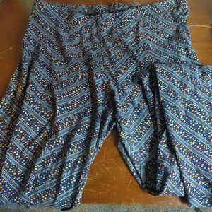 Colorful dotted leggings